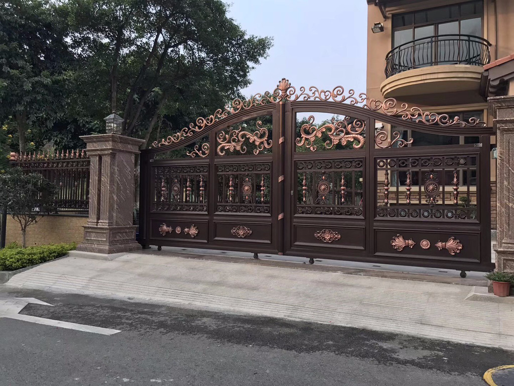 鋁藝大門(mén)的價(jià)格成本區(qū)別在哪