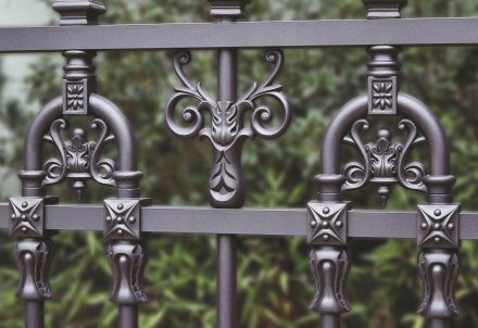 使用鋁藝大門有哪些優(yōu)勢(shì)