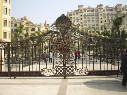 鐵藝大門彰顯不同風格