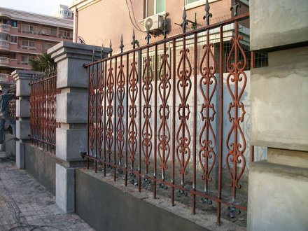 定作鐵藝護(hù)欄B27圍欄